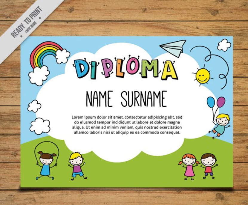 Bonito diploma para niños