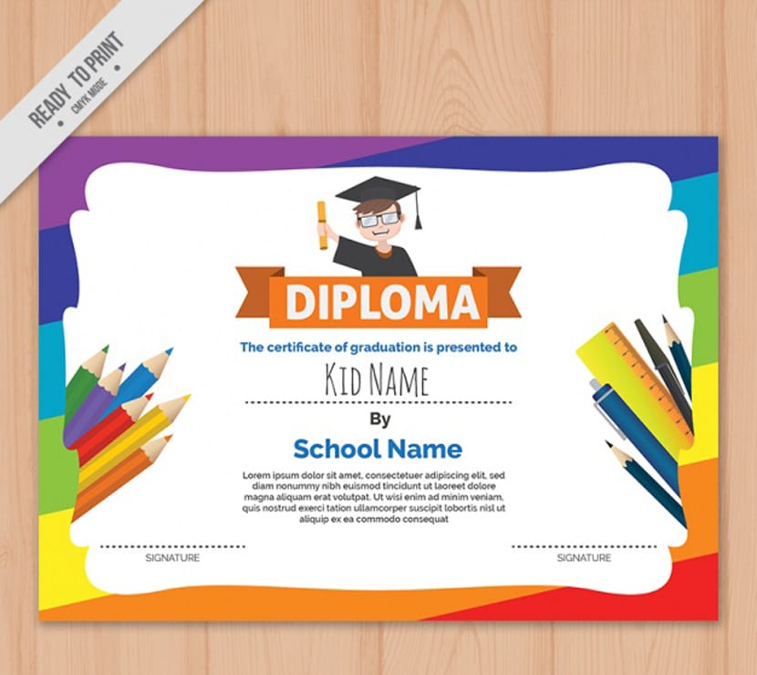 Modelo de diploma de niños colorido